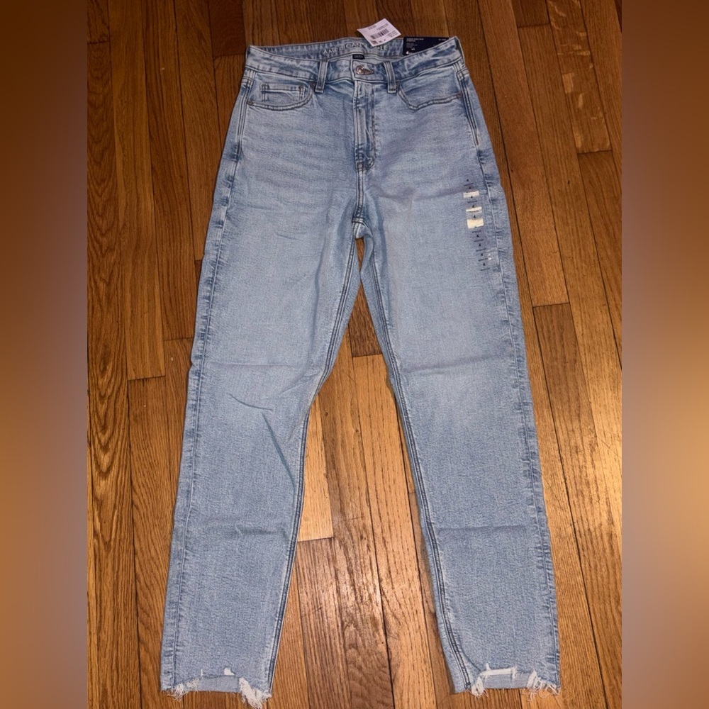 American Eagle Stretch Mom Jean - Picture 5 of 13